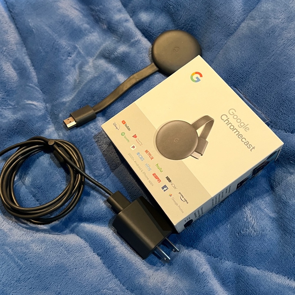 Google Chromecast Streaming Device 3rd Generation - Picture 6 of 8
